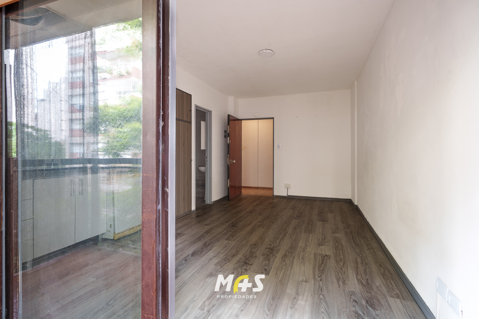 13Interior desde balconGuatemala 4230