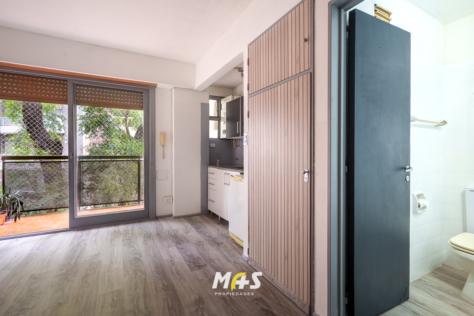 13baño- balconGuatemala 4230